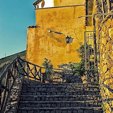 Casa Scola 2*